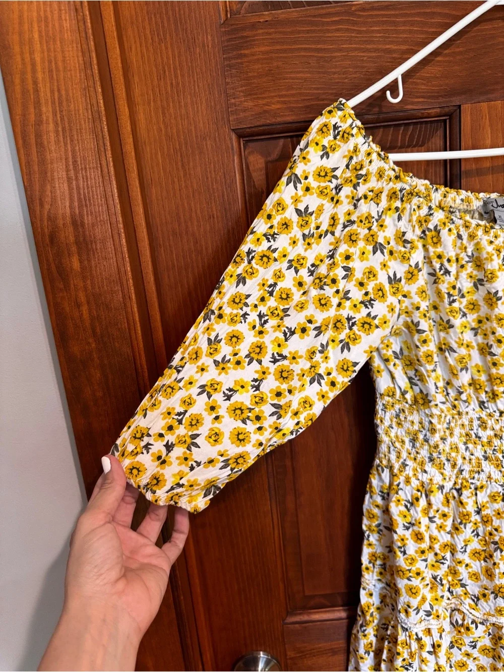 39A. J for Justify Yellow Floral Off-Shoulder Smocked Mini Dress - Picture 3 of 9